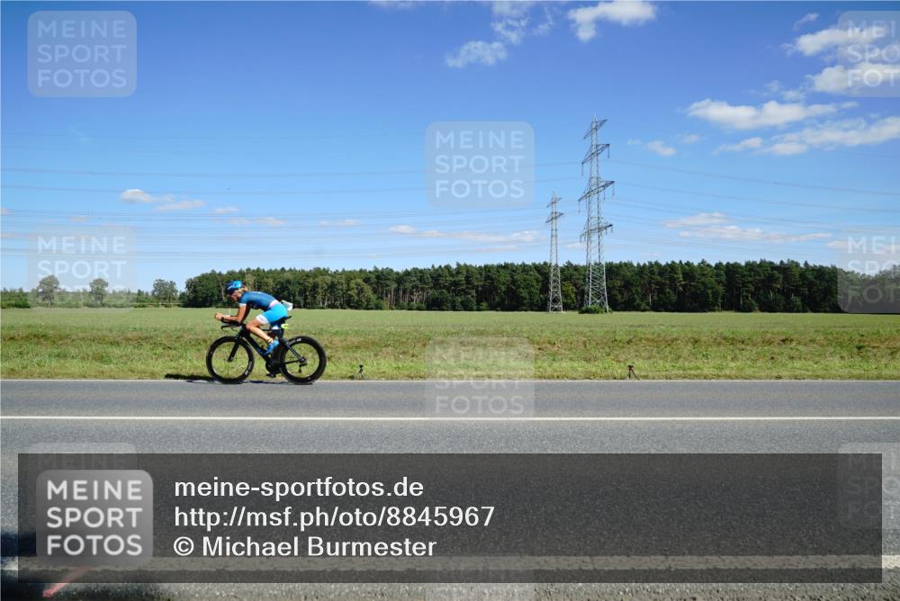 07.09.2025 - 19. Norderstedt Triathlon Michael Burmester http://msf.ph/oto/8845967 07.09.2025 15:06:59 Radfahren  meine-sportfotos.de