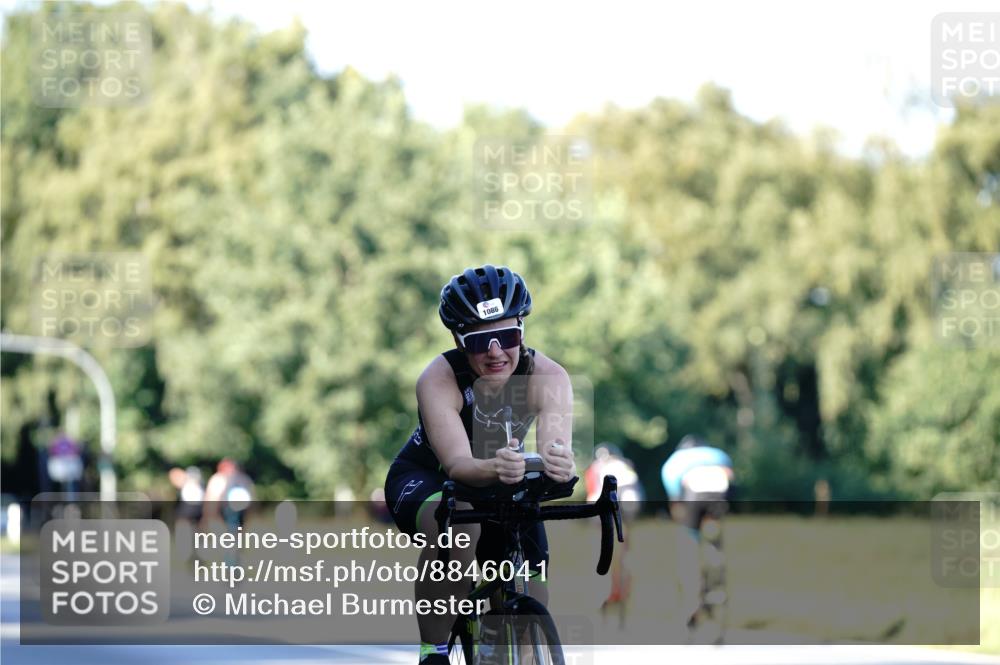 07.09.2025 - 19. Norderstedt Triathlon Michael Burmester http://msf.ph/oto/8846041 07.09.2025 16:07:53 Radfahren 957, 1086 meine-sportfotos.de