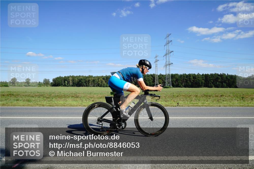 07.09.2025 - 19. Norderstedt Triathlon Michael Burmester http://msf.ph/oto/8846053 07.09.2025 15:07:53 Radfahren 442 meine-sportfotos.de