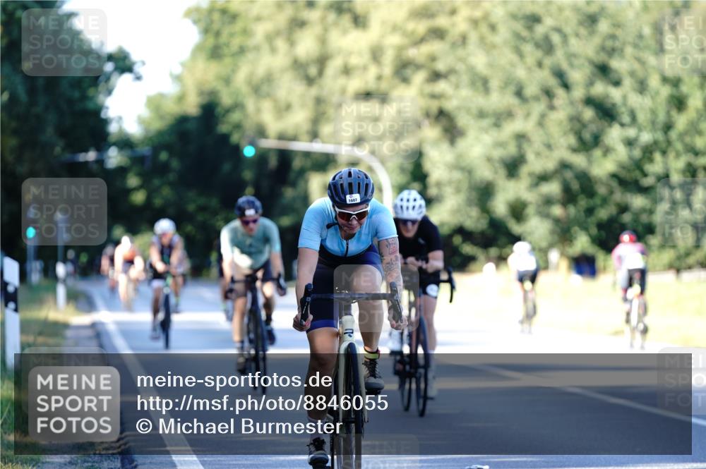 07.09.2025 - 19. Norderstedt Triathlon Michael Burmester http://msf.ph/oto/8846055 07.09.2025 16:08:11 Radfahren 945, 1475, 1556, 1607 meine-sportfotos.de