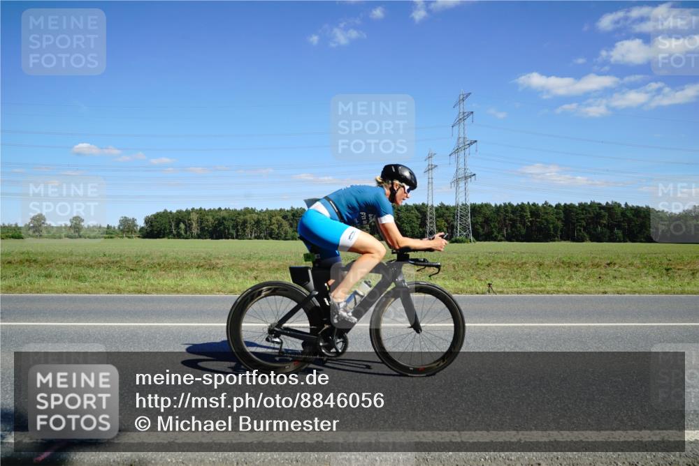 07.09.2025 - 19. Norderstedt Triathlon Michael Burmester http://msf.ph/oto/8846056 07.09.2025 15:07:53 Radfahren 442 meine-sportfotos.de