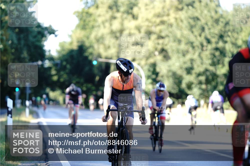 07.09.2025 - 19. Norderstedt Triathlon Michael Burmester http://msf.ph/oto/8846086 07.09.2025 16:08:20 Radfahren 461, 526, 1443, 1593 meine-sportfotos.de