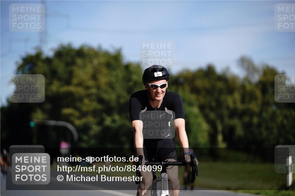 07.09.2025 - 19. Norderstedt Triathlon Michael Burmester http://msf.ph/oto/8846099 07.09.2025 11:13:00 Radfahren 306, 1152 meine-sportfotos.de