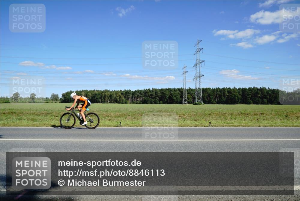 07.09.2025 - 19. Norderstedt Triathlon Michael Burmester http://msf.ph/oto/8846113 07.09.2025 15:08:56 Radfahren  meine-sportfotos.de