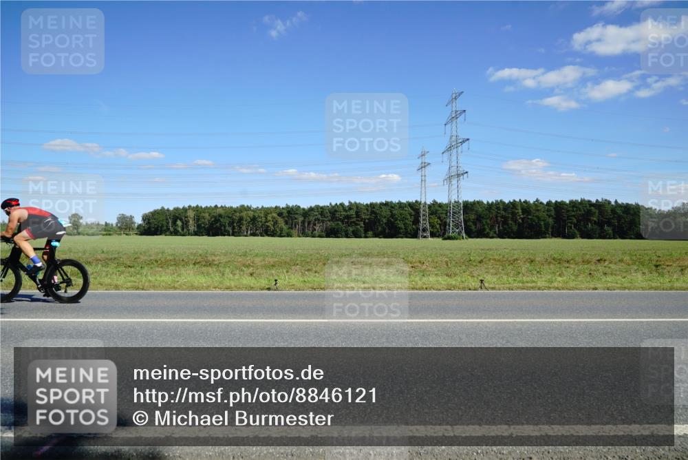 07.09.2025 - 19. Norderstedt Triathlon Michael Burmester http://msf.ph/oto/8846121 07.09.2025 15:08:59 Radfahren  meine-sportfotos.de