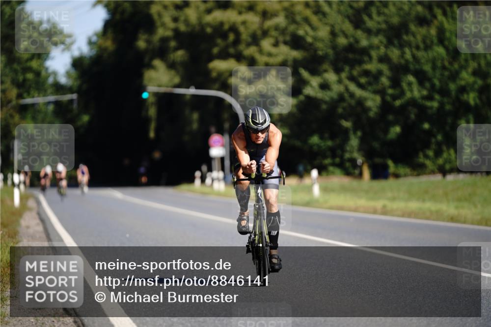 07.09.2025 - 19. Norderstedt Triathlon Michael Burmester http://msf.ph/oto/8846141 07.09.2025 11:13:38 Radfahren 225 meine-sportfotos.de