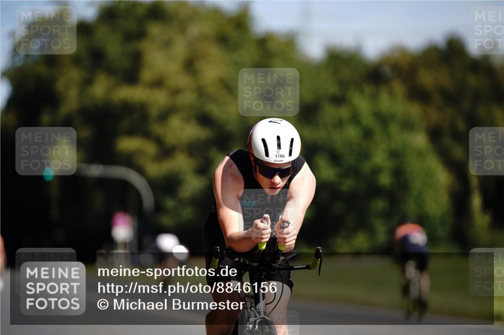 07.09.2025 - 19. Norderstedt Triathlon Michael Burmester http://msf.ph/oto/8846156 07.09.2025 11:13:47 Radfahren 1166 meine-sportfotos.de