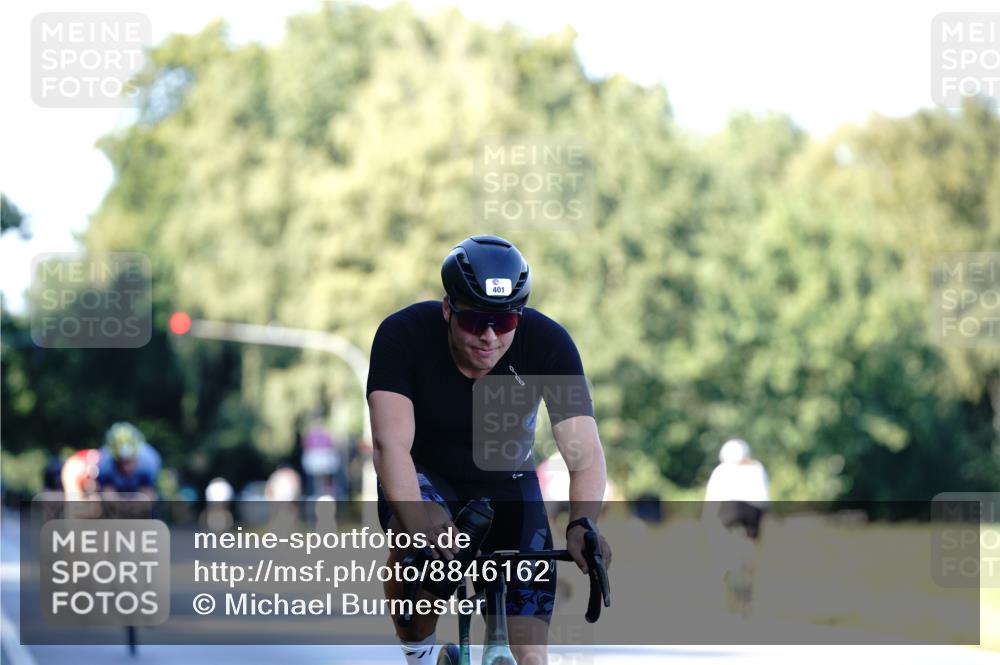 07.09.2025 - 19. Norderstedt Triathlon Michael Burmester http://msf.ph/oto/8846162 07.09.2025 16:08:42 Radfahren 401, 916, 1458 meine-sportfotos.de