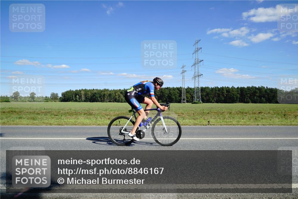 07.09.2025 - 19. Norderstedt Triathlon Michael Burmester http://msf.ph/oto/8846167 07.09.2025 15:09:25 Radfahren 454, 473, 480 meine-sportfotos.de