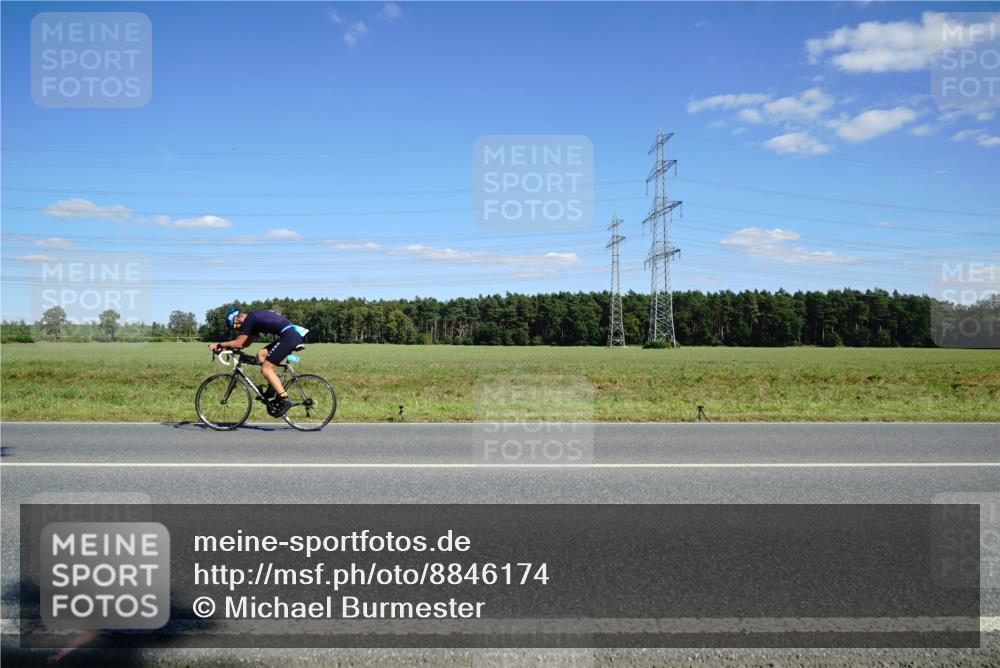 07.09.2025 - 19. Norderstedt Triathlon Michael Burmester http://msf.ph/oto/8846174 07.09.2025 15:09:35 Radfahren 479, 1498 meine-sportfotos.de