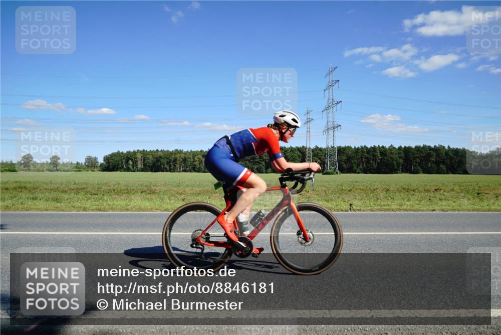07.09.2025 - 19. Norderstedt Triathlon Michael Burmester http://msf.ph/oto/8846181 07.09.2025 15:09:36 Radfahren 479, 1498 meine-sportfotos.de