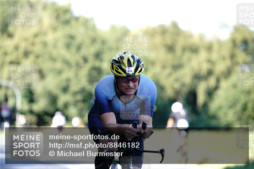 07.09.2025 - 19. Norderstedt Triathlon Michael Burmester http://msf.ph/oto/8846182 07.09.2025 16:08:45 Radfahren 401, 482, 916, 1429 meine-sportfotos.de