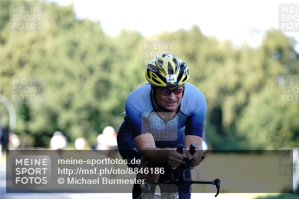 07.09.2025 - 19. Norderstedt Triathlon Michael Burmester http://msf.ph/oto/8846186 07.09.2025 16:08:45 Radfahren 401, 482, 916, 1429 meine-sportfotos.de
