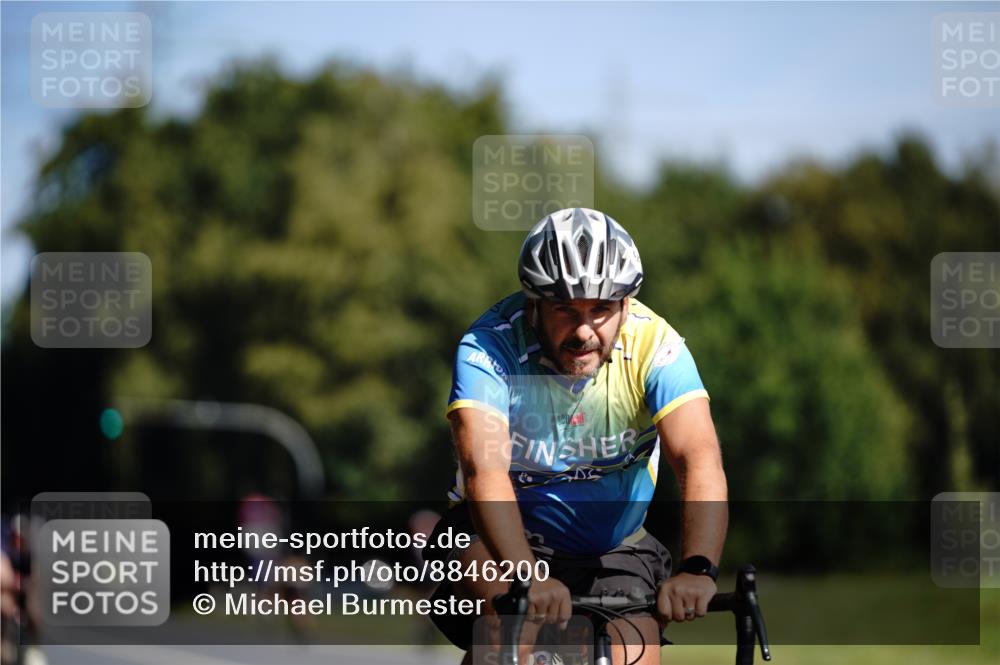 07.09.2025 - 19. Norderstedt Triathlon Michael Burmester http://msf.ph/oto/8846200 07.09.2025 11:14:15 Radfahren 231, 760, 1335 meine-sportfotos.de
