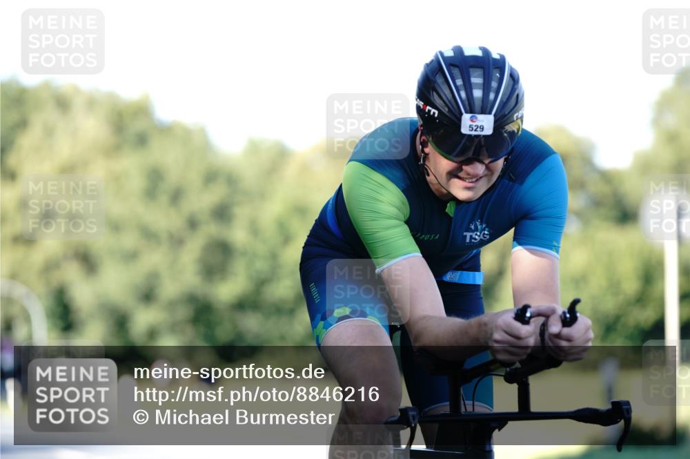 07.09.2025 - 19. Norderstedt Triathlon Michael Burmester http://msf.ph/oto/8846216 07.09.2025 16:08:56 Radfahren 529 meine-sportfotos.de