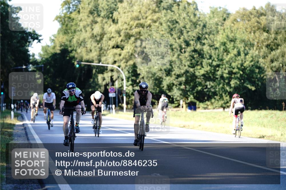 07.09.2025 - 19. Norderstedt Triathlon Michael Burmester http://msf.ph/oto/8846235 07.09.2025 16:09:07 Radfahren 543, 932, 1514 meine-sportfotos.de