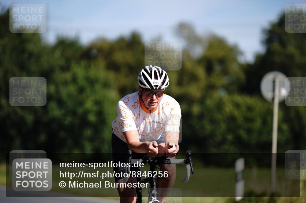 07.09.2025 - 19. Norderstedt Triathlon Michael Burmester http://msf.ph/oto/8846256 07.09.2025 11:14:33 Radfahren 1218, 1253 meine-sportfotos.de
