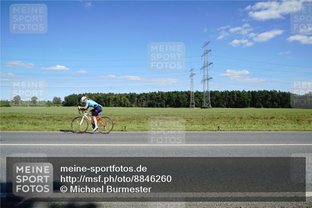 07.09.2025 - 19. Norderstedt Triathlon Michael Burmester http://msf.ph/oto/8846260 07.09.2025 15:10:27 Radfahren 431, 1506 meine-sportfotos.de
