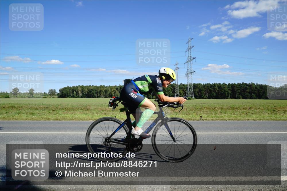 07.09.2025 - 19. Norderstedt Triathlon Michael Burmester http://msf.ph/oto/8846271 07.09.2025 15:10:31 Radfahren 431, 469, 1480 meine-sportfotos.de