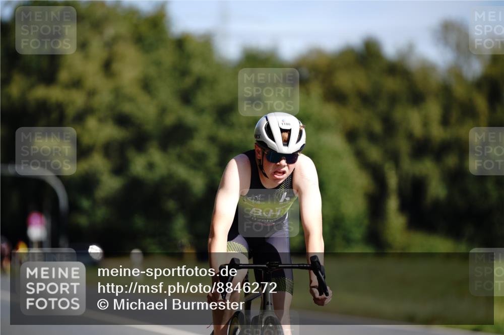 07.09.2025 - 19. Norderstedt Triathlon Michael Burmester http://msf.ph/oto/8846272 07.09.2025 11:15:10 Radfahren 844, 1180 meine-sportfotos.de