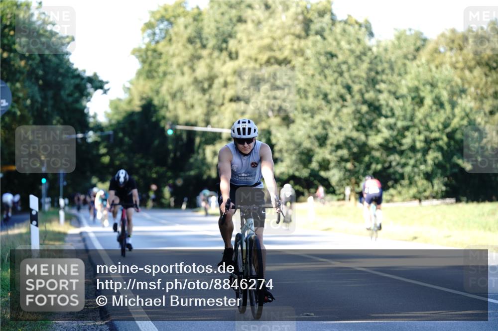 07.09.2025 - 19. Norderstedt Triathlon Michael Burmester http://msf.ph/oto/8846274 07.09.2025 16:09:14 Radfahren 378, 1546 meine-sportfotos.de