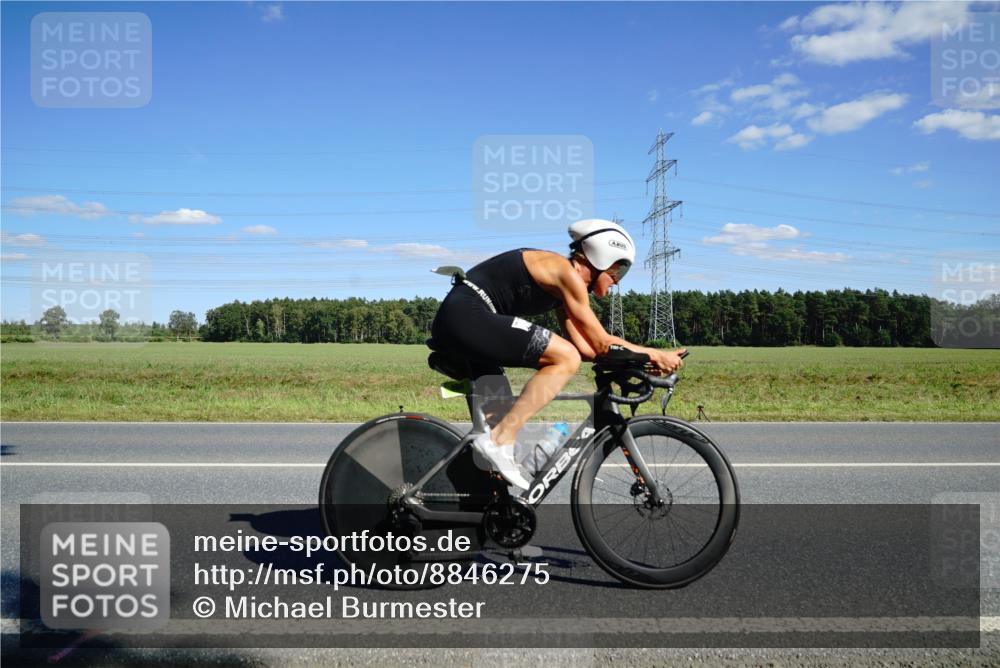 07.09.2025 - 19. Norderstedt Triathlon Michael Burmester http://msf.ph/oto/8846275 07.09.2025 15:10:34 Radfahren 469, 905, 1480, 1537 meine-sportfotos.de
