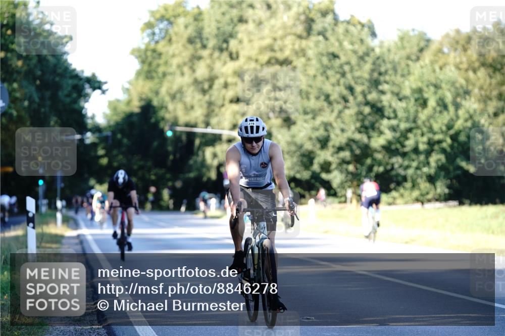 07.09.2025 - 19. Norderstedt Triathlon Michael Burmester http://msf.ph/oto/8846278 07.09.2025 16:09:14 Radfahren 378, 1546 meine-sportfotos.de