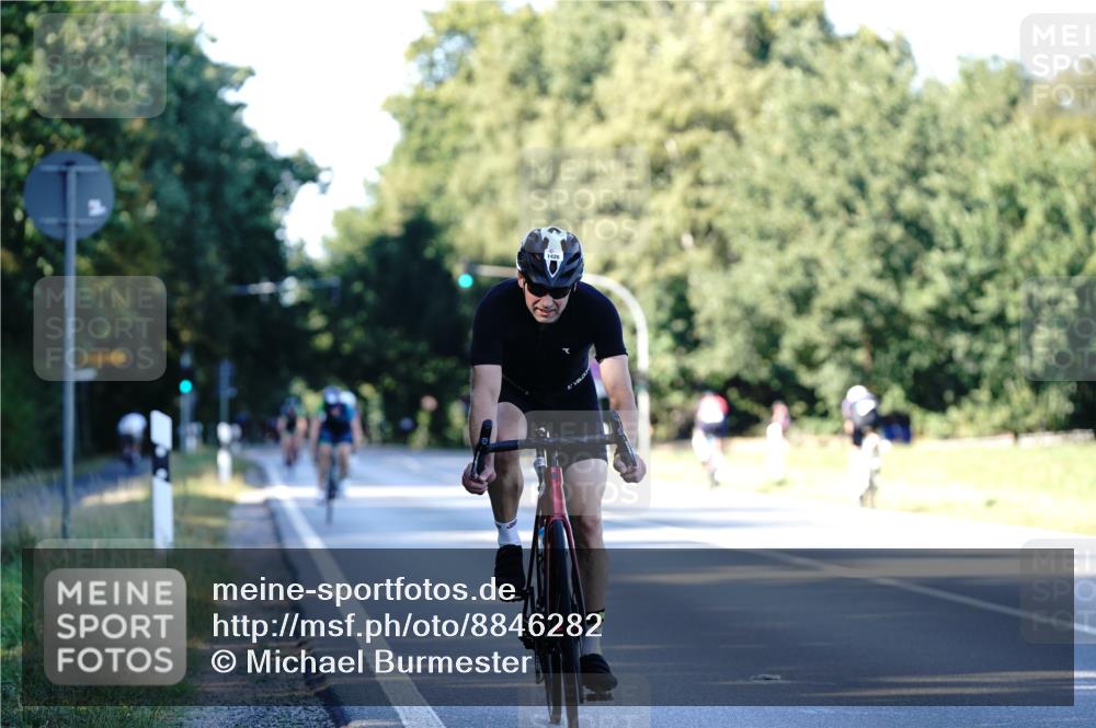 07.09.2025 - 19. Norderstedt Triathlon Michael Burmester http://msf.ph/oto/8846282 07.09.2025 16:09:17 Radfahren 378, 1420 meine-sportfotos.de