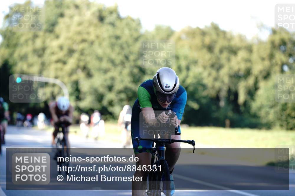 07.09.2025 - 19. Norderstedt Triathlon Michael Burmester http://msf.ph/oto/8846331 07.09.2025 16:09:25 Radfahren 488, 1064, 1080, 1085 meine-sportfotos.de