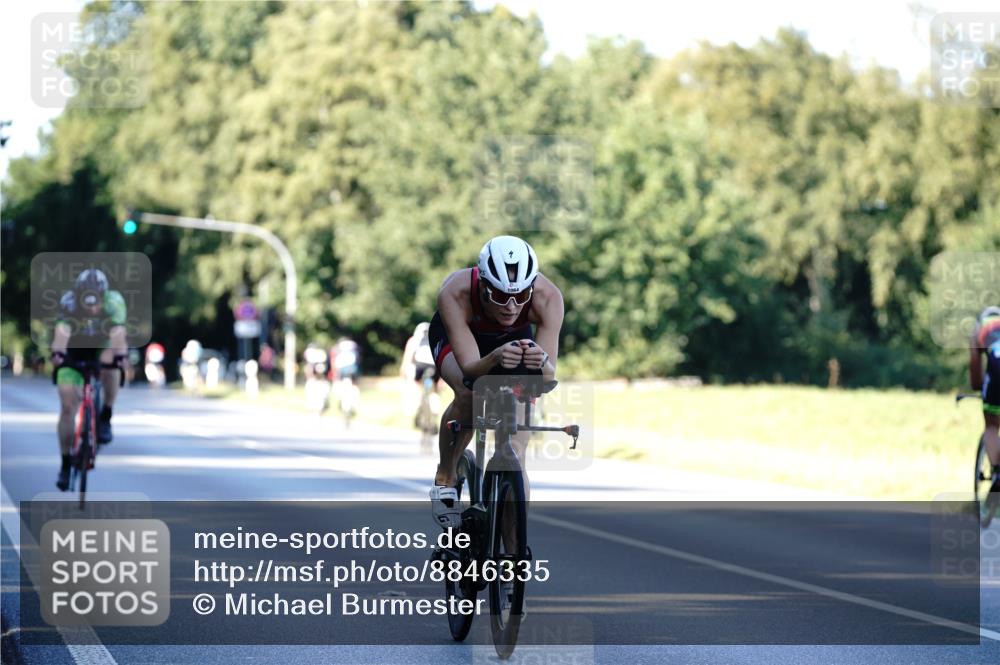 07.09.2025 - 19. Norderstedt Triathlon Michael Burmester http://msf.ph/oto/8846335 07.09.2025 16:09:26 Radfahren 488, 1064, 1085, 1524 meine-sportfotos.de
