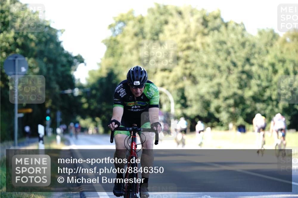 07.09.2025 - 19. Norderstedt Triathlon Michael Burmester http://msf.ph/oto/8846350 07.09.2025 16:09:28 Radfahren 1055, 1064, 1085, 1524 meine-sportfotos.de