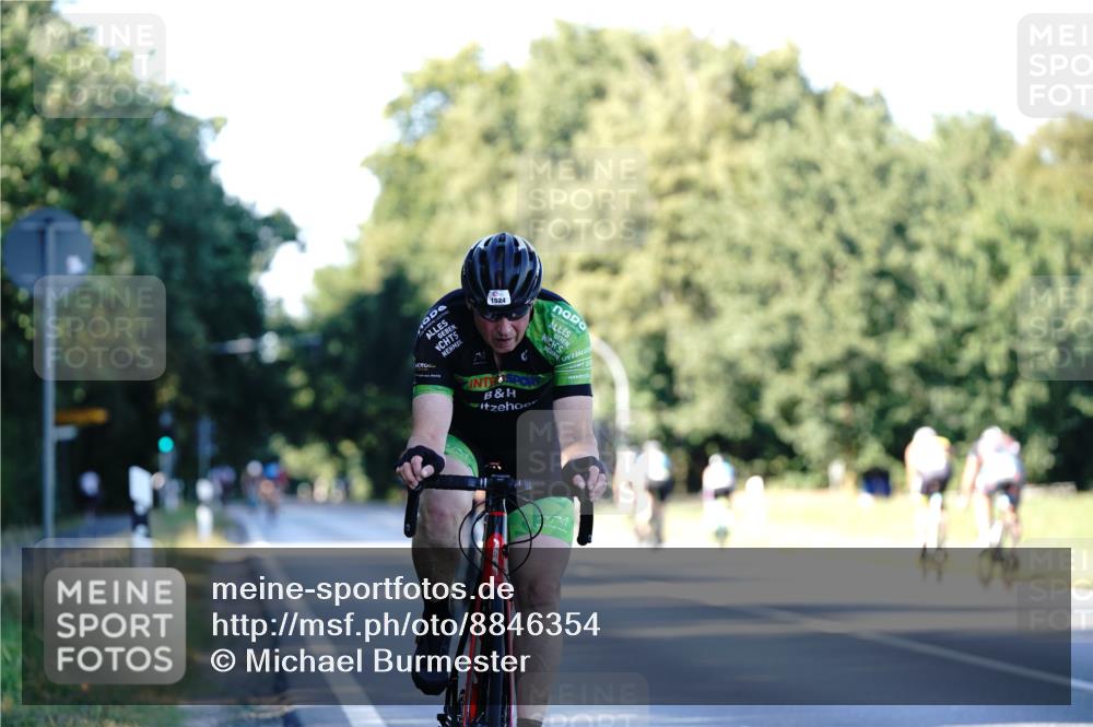 07.09.2025 - 19. Norderstedt Triathlon Michael Burmester http://msf.ph/oto/8846354 07.09.2025 16:09:28 Radfahren 1055, 1064, 1085, 1524 meine-sportfotos.de