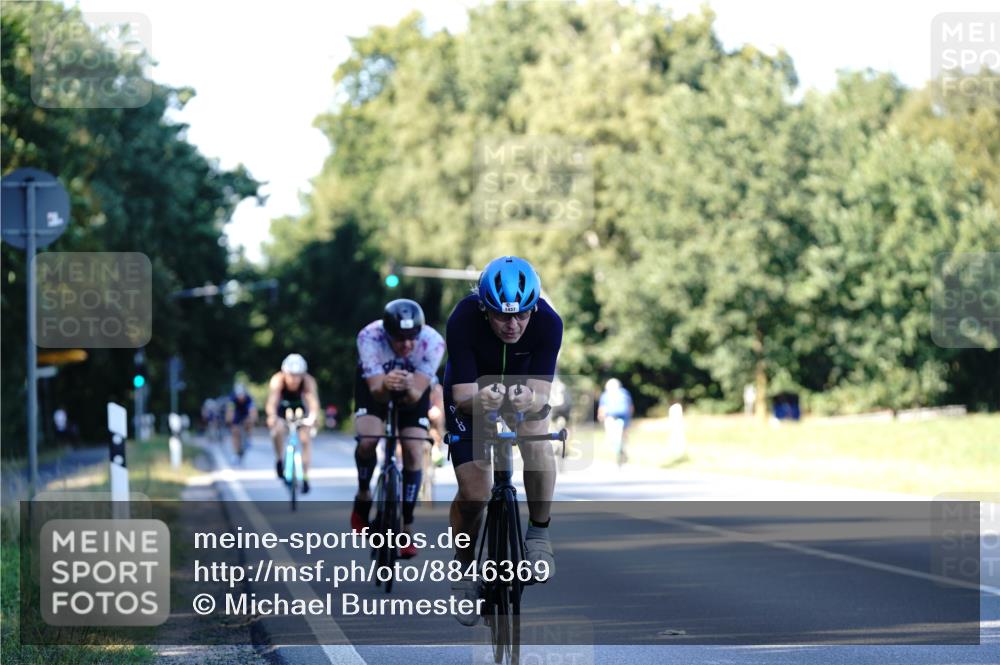 07.09.2025 - 19. Norderstedt Triathlon Michael Burmester http://msf.ph/oto/8846369 07.09.2025 16:09:41 Radfahren 1437, 1552, 1572 meine-sportfotos.de