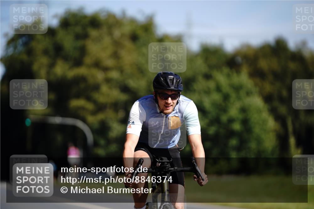 07.09.2025 - 19. Norderstedt Triathlon Michael Burmester http://msf.ph/oto/8846374 07.09.2025 11:15:50 Radfahren 185, 1278 meine-sportfotos.de