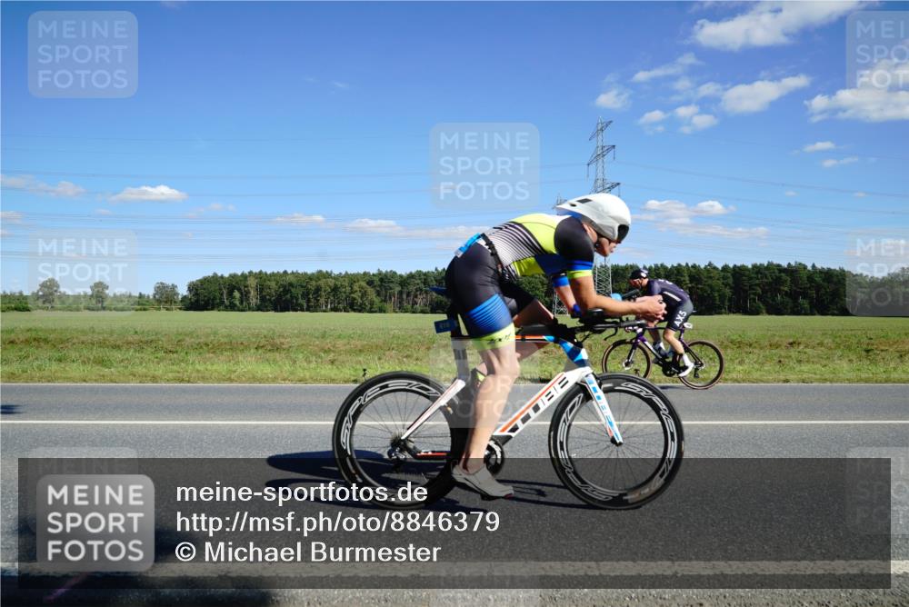 07.09.2025 - 19. Norderstedt Triathlon Michael Burmester http://msf.ph/oto/8846379 07.09.2025 15:11:23 Radfahren 416, 1404, 1509 meine-sportfotos.de