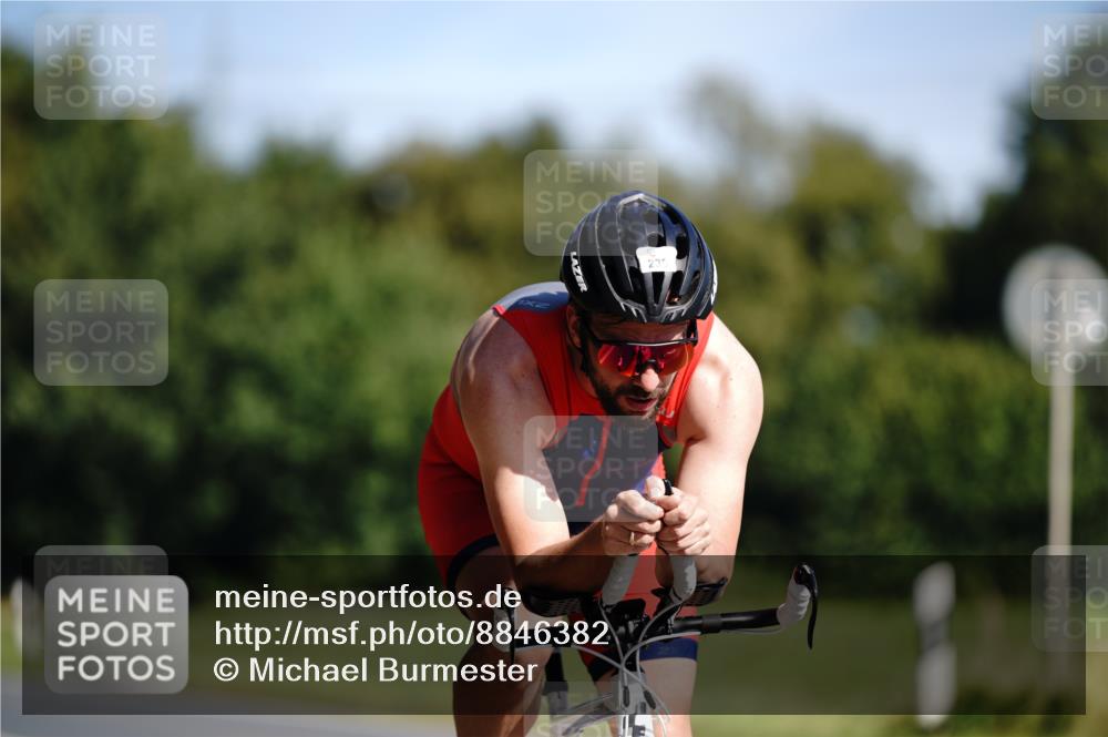 07.09.2025 - 19. Norderstedt Triathlon Michael Burmester http://msf.ph/oto/8846382 07.09.2025 11:16:04 Radfahren 238, 1210 meine-sportfotos.de