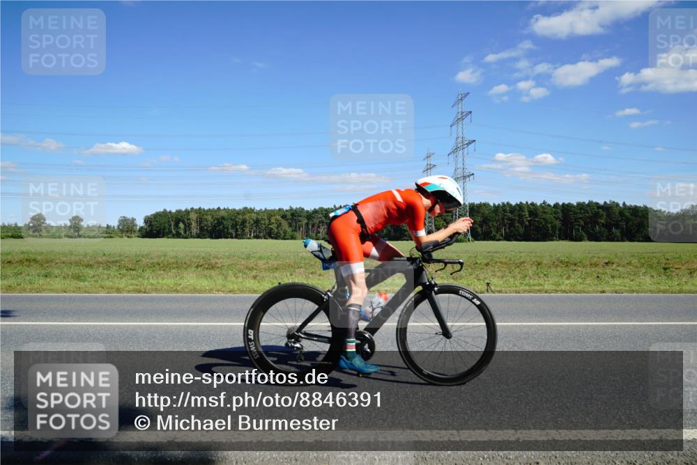 07.09.2025 - 19. Norderstedt Triathlon Michael Burmester http://msf.ph/oto/8846391 07.09.2025 15:11:25 Radfahren 416, 1404 meine-sportfotos.de