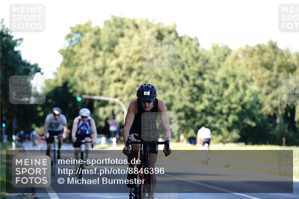 07.09.2025 - 19. Norderstedt Triathlon Michael Burmester http://msf.ph/oto/8846396 07.09.2025 16:09:57 Radfahren 429, 1567 meine-sportfotos.de