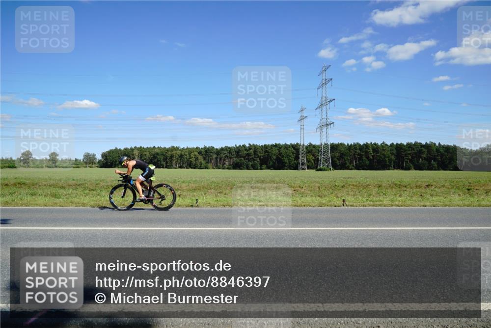 07.09.2025 - 19. Norderstedt Triathlon Michael Burmester http://msf.ph/oto/8846397 07.09.2025 15:11:31 Radfahren  meine-sportfotos.de