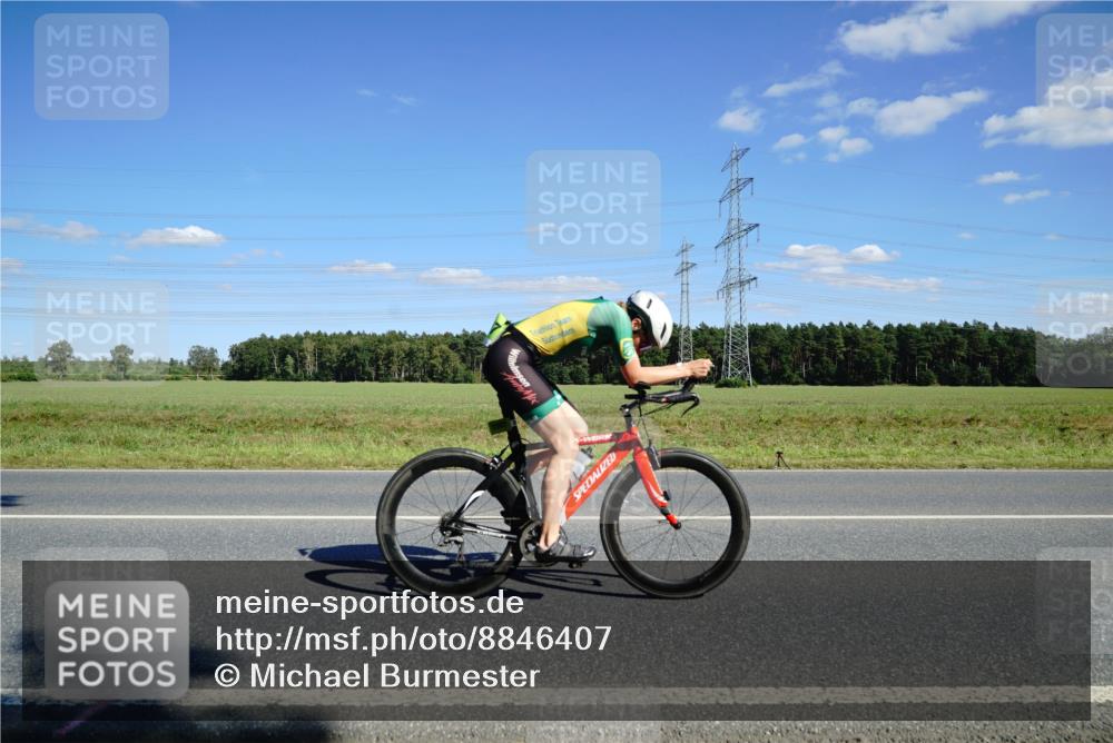 07.09.2025 - 19. Norderstedt Triathlon Michael Burmester http://msf.ph/oto/8846407 07.09.2025 15:11:35 Radfahren 1507 meine-sportfotos.de