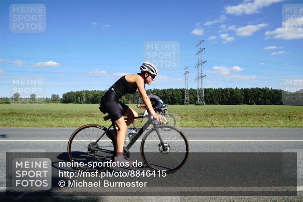 07.09.2025 - 19. Norderstedt Triathlon Michael Burmester http://msf.ph/oto/8846415 07.09.2025 15:11:50 Radfahren 940 meine-sportfotos.de