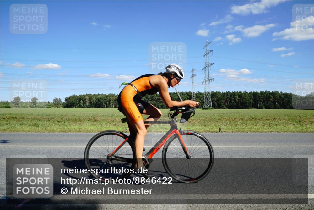 07.09.2025 - 19. Norderstedt Triathlon Michael Burmester http://msf.ph/oto/8846422 07.09.2025 15:11:59 Radfahren 458 meine-sportfotos.de