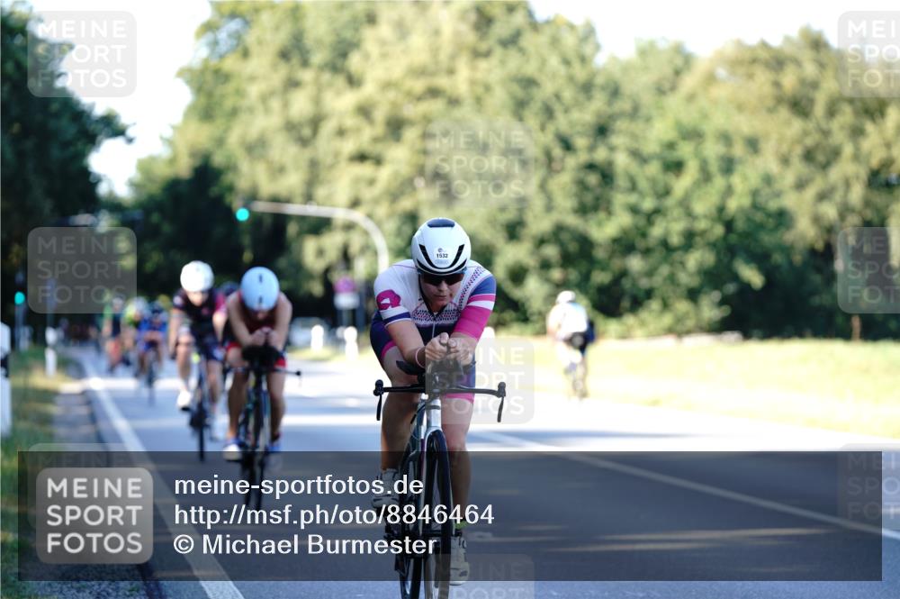 07.09.2025 - 19. Norderstedt Triathlon Michael Burmester http://msf.ph/oto/8846464 07.09.2025 16:10:24 Radfahren 1051, 1065, 1527, 1532, 1562 meine-sportfotos.de