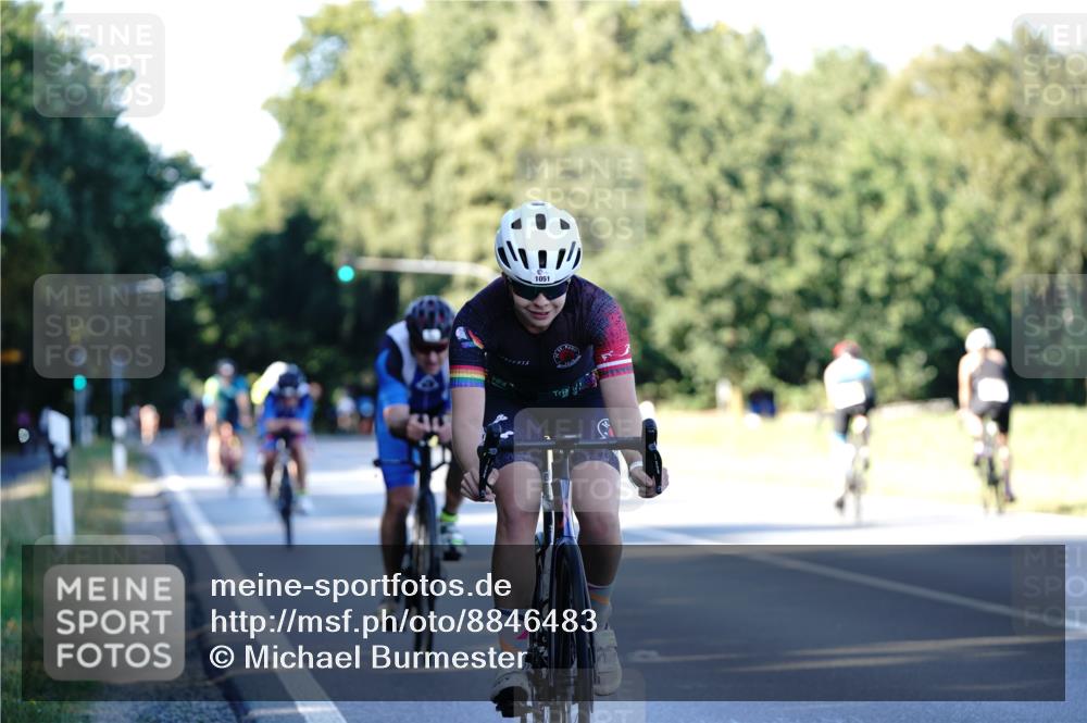 07.09.2025 - 19. Norderstedt Triathlon Michael Burmester http://msf.ph/oto/8846483 07.09.2025 16:10:26 Radfahren 1051, 1065, 1532, 1562, 1563 meine-sportfotos.de