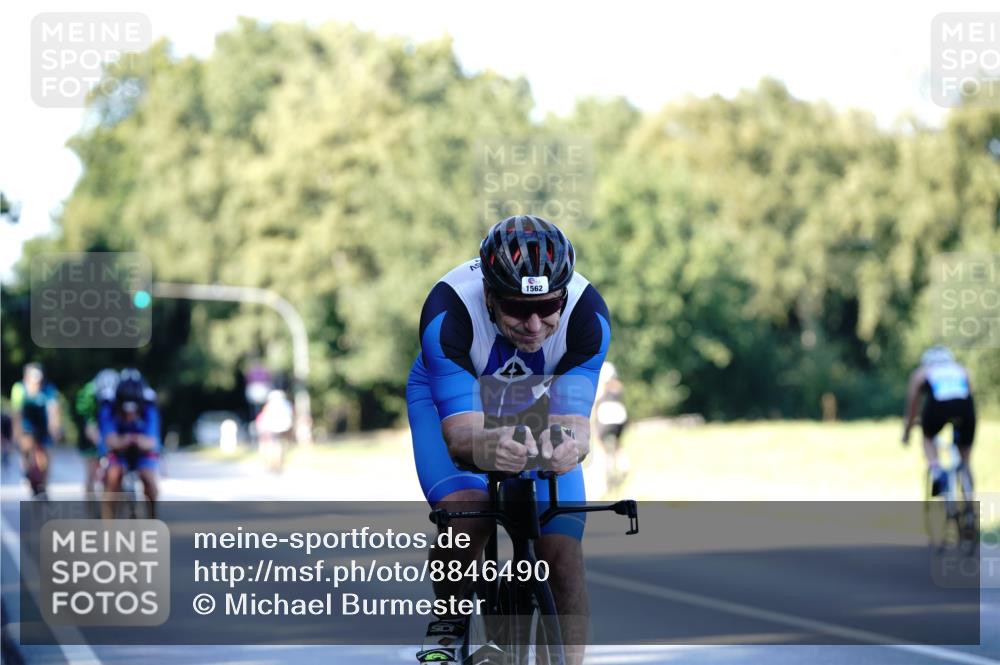 07.09.2025 - 19. Norderstedt Triathlon Michael Burmester http://msf.ph/oto/8846490 07.09.2025 16:10:27 Radfahren 1051, 1065, 1532, 1562, 1563 meine-sportfotos.de