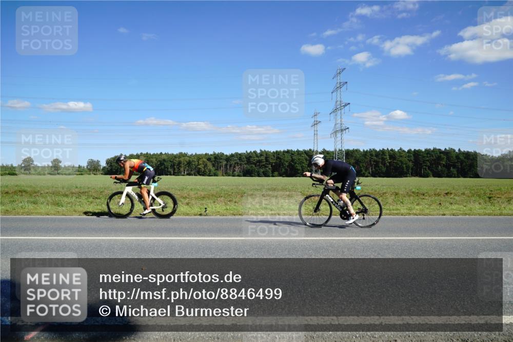 07.09.2025 - 19. Norderstedt Triathlon Michael Burmester http://msf.ph/oto/8846499 07.09.2025 15:12:44 Radfahren  meine-sportfotos.de
