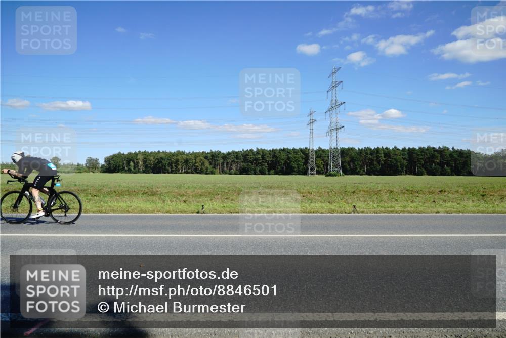 07.09.2025 - 19. Norderstedt Triathlon Michael Burmester http://msf.ph/oto/8846501 07.09.2025 15:12:45 Radfahren  meine-sportfotos.de