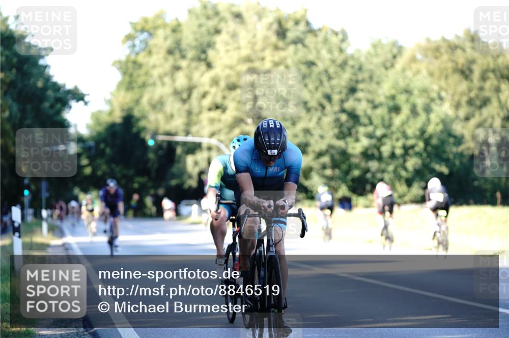 07.09.2025 - 19. Norderstedt Triathlon Michael Burmester http://msf.ph/oto/8846519 07.09.2025 16:10:33 Radfahren 530, 532, 915, 1632 meine-sportfotos.de