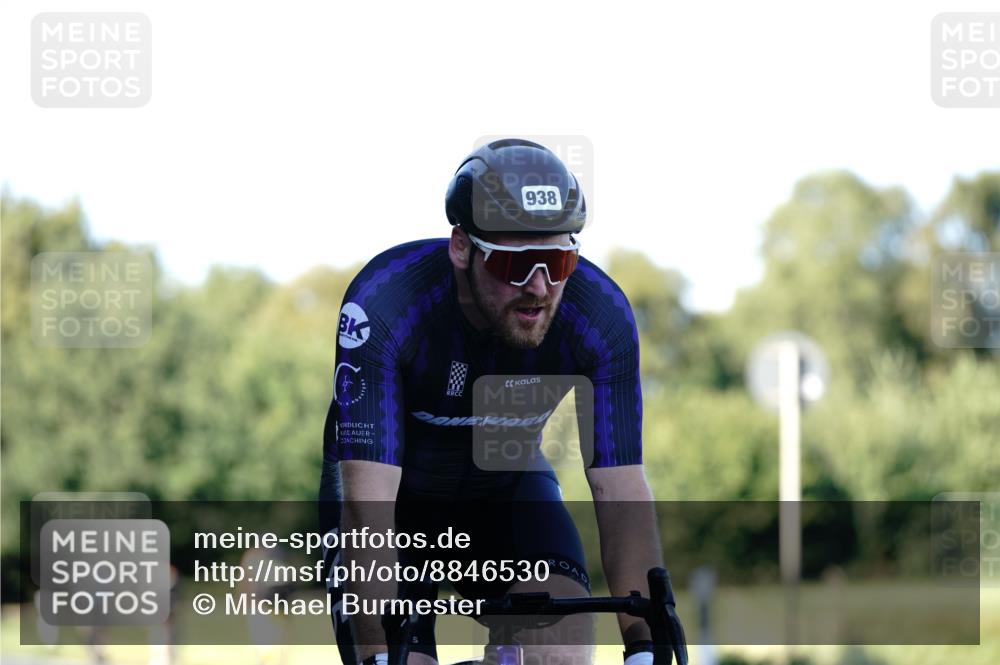 07.09.2025 - 19. Norderstedt Triathlon Michael Burmester http://msf.ph/oto/8846530 07.09.2025 16:10:37 Radfahren 530, 938, 1632 meine-sportfotos.de