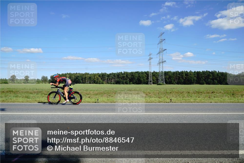 07.09.2025 - 19. Norderstedt Triathlon Michael Burmester http://msf.ph/oto/8846547 07.09.2025 15:13:02 Radfahren  meine-sportfotos.de